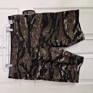NWT Salty Crew Hybrid Camo Shorts Men 34